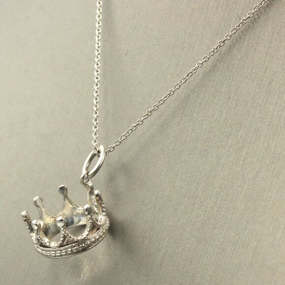 Tiffany & Co Crown charm necklace - Picture 3 of 6